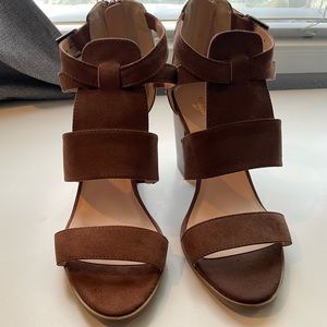 Roebuck and Co. High Heels - Size 7.5